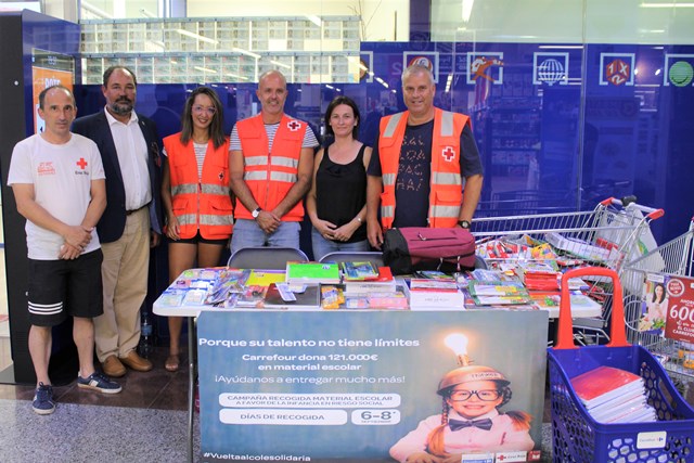  El Ayuntamiento de Águilas se suma a la campaña Vuelta al cole solidaria 