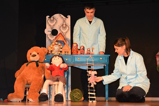 Teatro infantil a beneficio de Cáritas en Águilas 