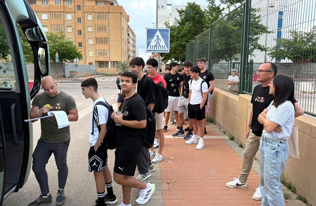 El Ayuntamiento de Águilas vuelve a poner un servicio de autobús gratuito para los estudiantes que se examinan de la EBAU en Lorca