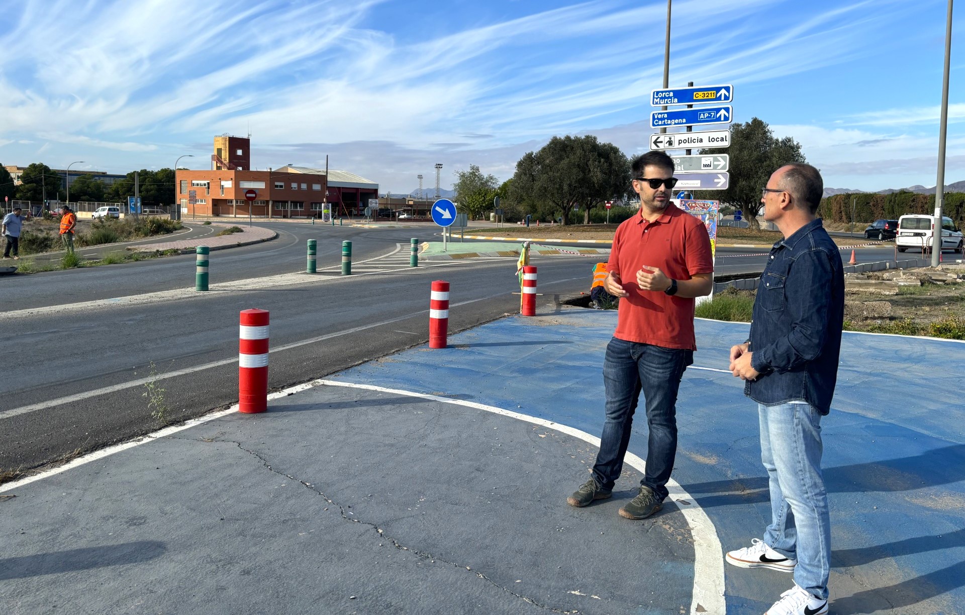 Comienzan la construcción de un paso peatonal seguro que unirá las dos pistas de entrenamiento del Plan de Sostenibilidad Turística en Destino