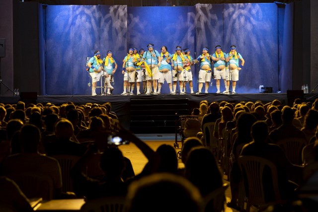 Más de 2500 personas disfrutan en Águilas de “Chirigoteando”