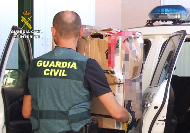 La Guardia Civil se incauta de más de cuatro kilos de cogollos de marihuana en Águilas 