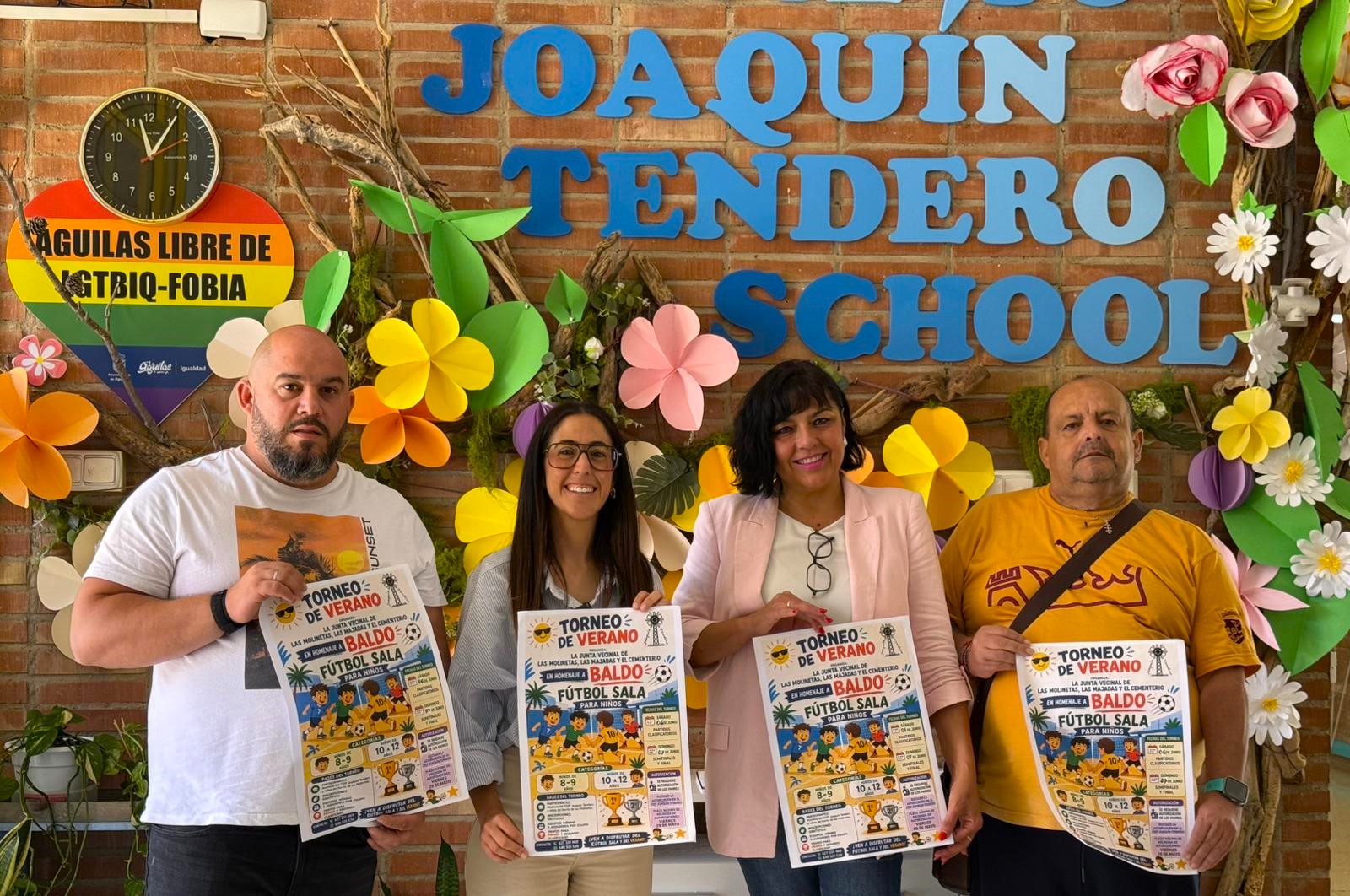 El CEIP Joaquín Tendero acoge la presentación del Torneo de Verano de Fútbol Sala Infantil en homenaje a “Baldo”