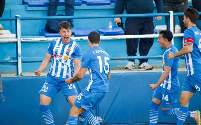 El Águilas consolida su liderato, firmando una victoria de mucha autoridad en un partido ‘trampa’ ante el Atlético Malagueño