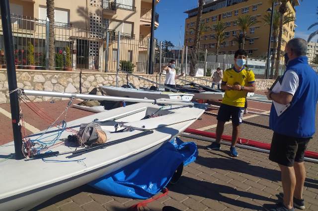 Arranca en Águilas el Nacional ILCA 6-Trofeo Beatriz García con 90 regatistas inscritos 