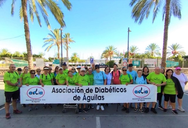 La Asociación de Diabéticos de Águilas realiza una caminata saludable enmarcada en el Octubre Joven