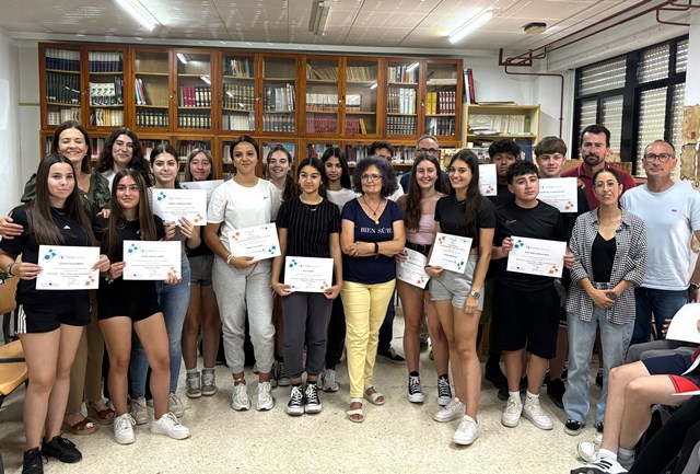 El IES Carlos III entrega los diplomas a los alumnos participantes del proyecto eTwinning Perceval