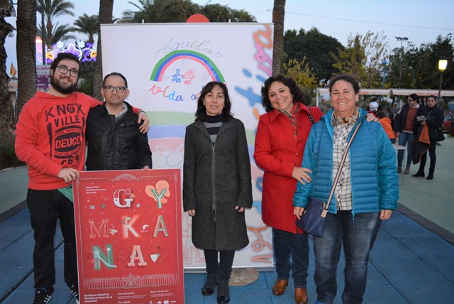 Los más pequeños se divierten en la I Gymkana solidaria de Navidad a beneficio de la Asociación Águilas Vida Activa