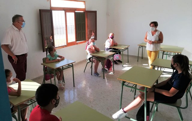 Hoy ha comenzado la Escuela de Verano del Garrobillo y el Comedor Social del Colegio Ramón y Cajal  