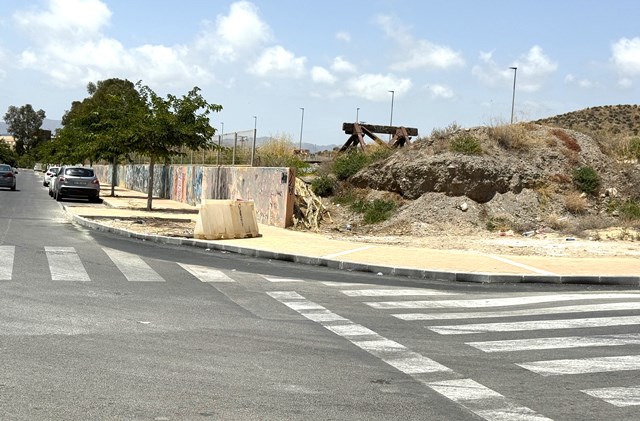 Sáez: “La improvisación sigue siendo el sello del Gobierno de Mari Carmen Moreno, con obras mal planificadas que perjudican a los aguileños”