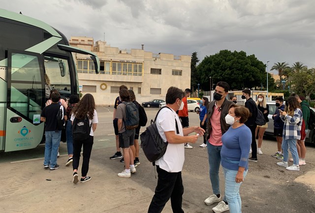 Las concejalías de Educación y Juventud desean suerte a los estudiantes aguileños que se enfrentan a la EBAU