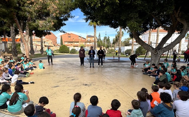 El colegio El Rubial de Águilas se suma a “La Vuelta al Cole de Unoentrecienmil”, una carrera solidaria para apoyar la investigación de la leucemia infantil
