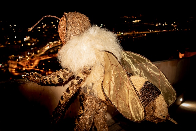 La Mussona del Carnaval de Águilas se convierte en una espectacular abeja