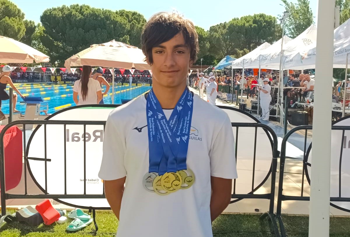El aguileño Álvaro Duro vuelve a marcar historia en la natación consiguiendo otro récord nacional en el Campeonato de España