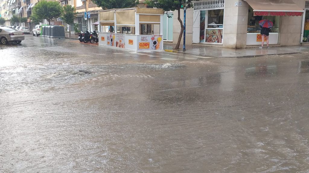 La AEMET eleva a nivel naranja el aviso por lluvias para esta tarde en Águilas y mantiene el amarillo para mañana viernes