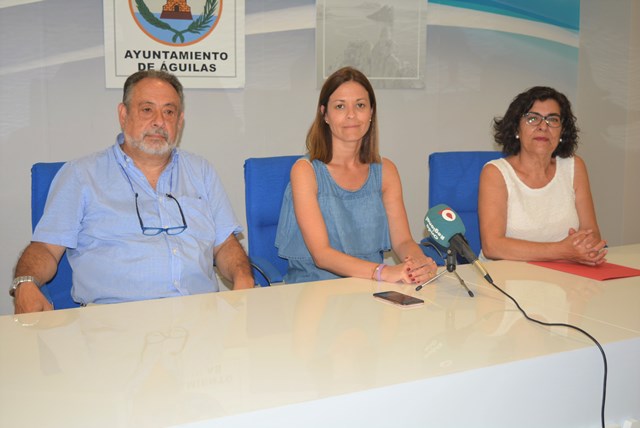 Comienza el ciclo de conferencias Mirando al Mar con el nombramiento de Ramón Jiménez Madrid como Hijo Predilecto de Águilas