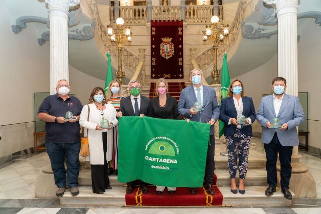  Águilas recibe el galardón "Iglú Verde" por su compromiso con la recogida selectiva de envases de vidrio 