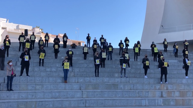 Los profesionales de la imagen personal de Águilas organizan una nueva concentración para el lunes 17 de mayo 