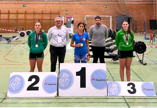 La aguileña Carmen Navarro Ruiz sigue cosechando éxitos en remo