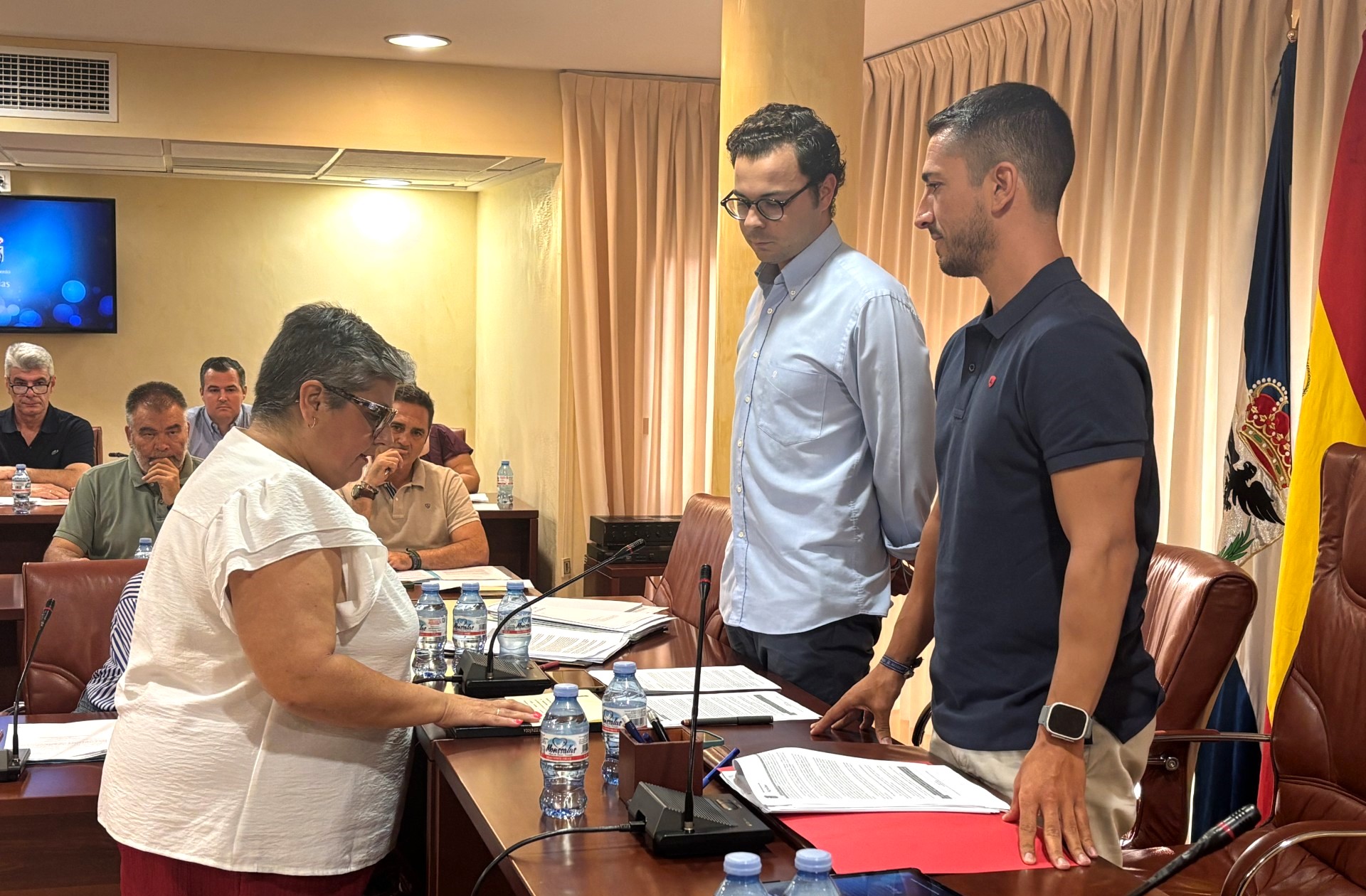 Juani López toma posesión de su acta como concejal del Ayuntamiento de Águilas
