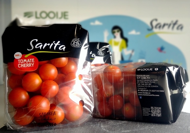 La empresa aguileña Looije lanza un nuevo envase de plástico reciclado de las costas de los océanos para su marca de tomate cherry Sarita 