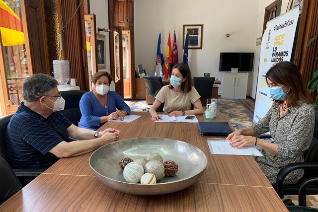 El 1 de julio comienza el Comedor Social de Verano en el Colegio Ramón y Cajal y la Escuela de Verano del Garrobillo