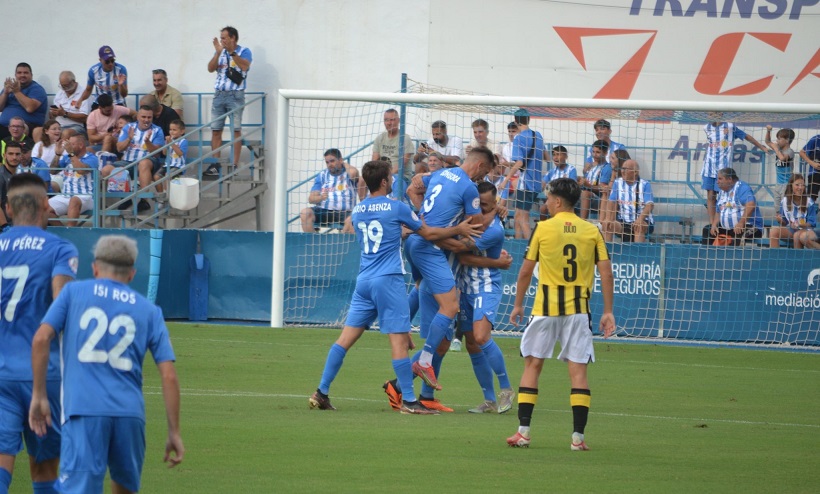 Un Águilas cargado de optimismo visita a La Balona, el único descendido de Primera RFEF del Grupo IV