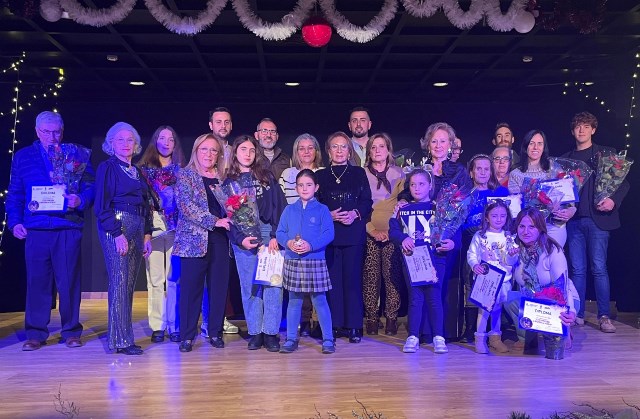 La Asociación de Amas de Casa de Águilas entrega los premios de su concurso de Belenes