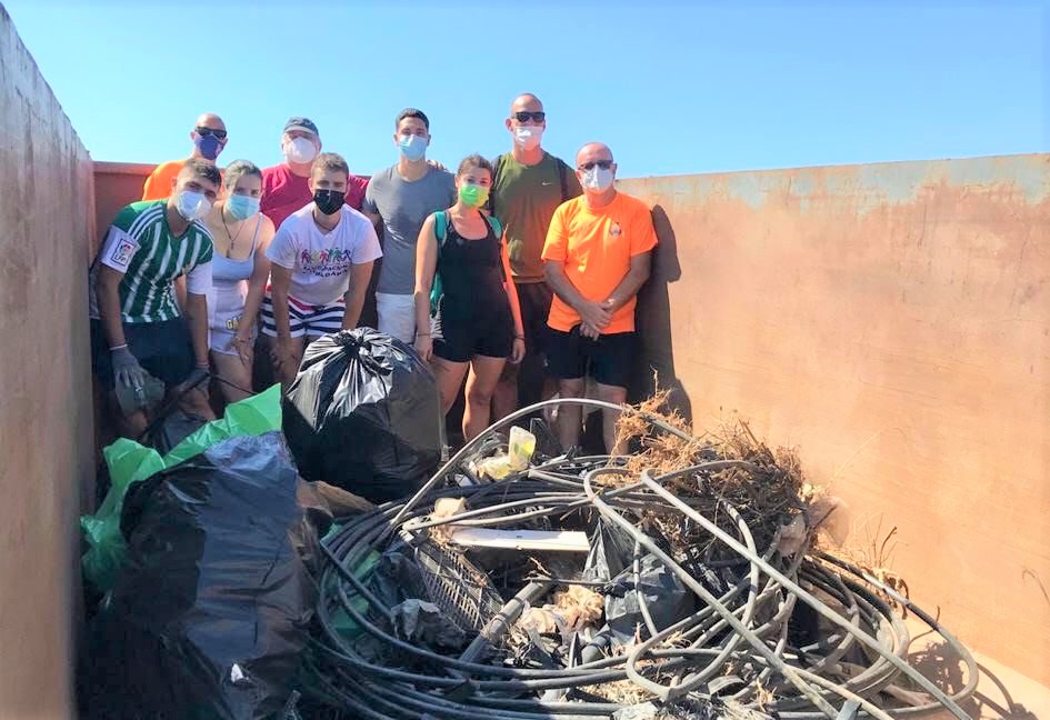  Águilas recoge más de 3.300 elementos de "basuraleza" en la iniciativa Libera 1m2