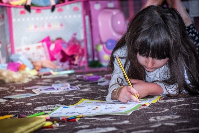 Educación enviará material formativo a los domicilios de los alumnos con dificultades