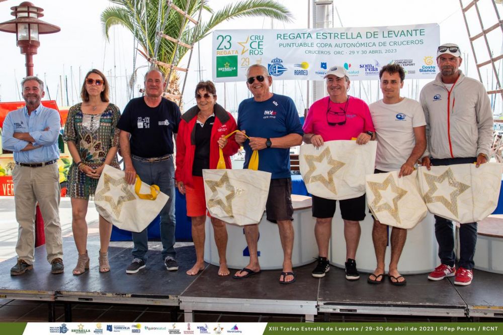 La embarcación ‘Saleroso 2.0” del Club Náutico de Águilas se proclama campeona de la clase IV del XXIII Trofeo Estrella de Levante disputado en Torrevieja