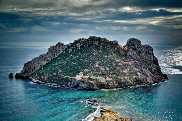 Comienzan los trabajos de investigación y puesta en valor de la Isla del Fraile en Águilas 