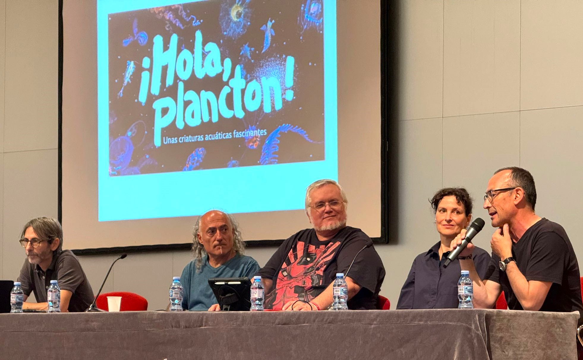 Águilas acoge la presentación del documental y exposición ¡Hola, plancton!