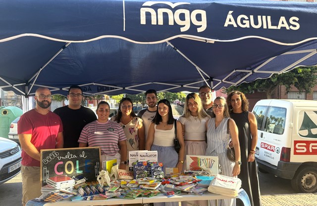 NNGG Águilas realiza una campaña de recogida de material escolar para familias necesitadas