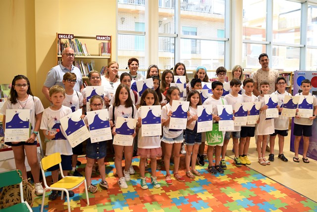 Finaliza la primera edición de ‘El club de la Ola’ un taller de lectura y  escritura infantil y juvenil impartido en Águilas