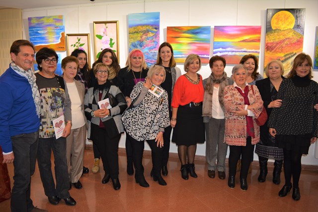 Doce artistas aguileñas participan en la muestra colectiva ‘Pinceladas de Mujer’