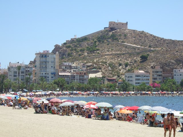 Las playas de Águilas refrendan los distintivos 'Q de Calidad Turística' 