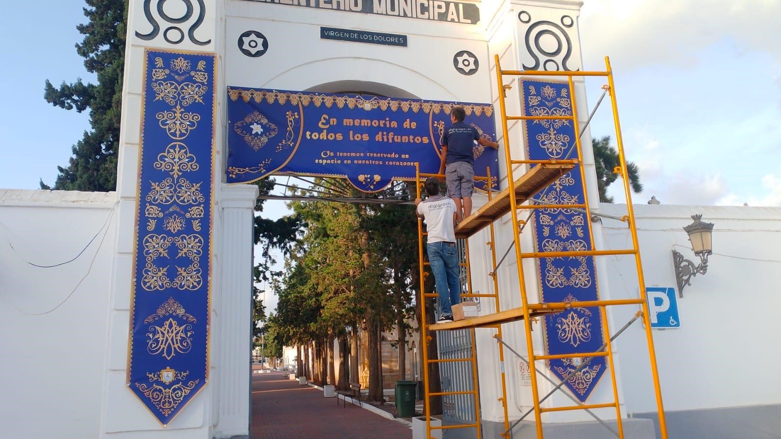 El Ayuntamiento de Águilas ultima los trabajos de puesta a punto del cementerio para el Día de Todos los Santos
