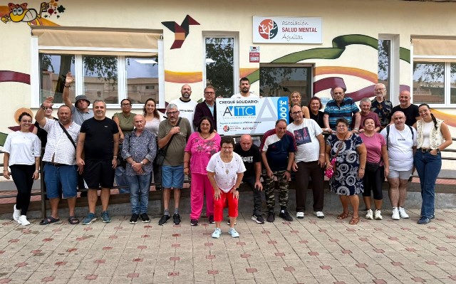 ATTC Inmobiliaria dona tres mil euros a la Asociación Salud Mental Águilas