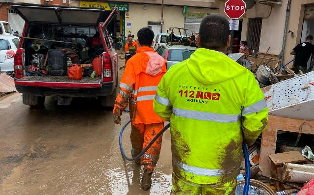 Regresa el dispositivo de Protección Civil Águilas tras tres días trabajando en Algemesí con los afectados por la DANA