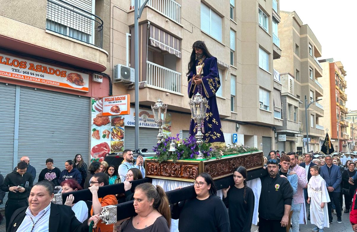 El Cristo Cautivo recorre las calles de Águilas