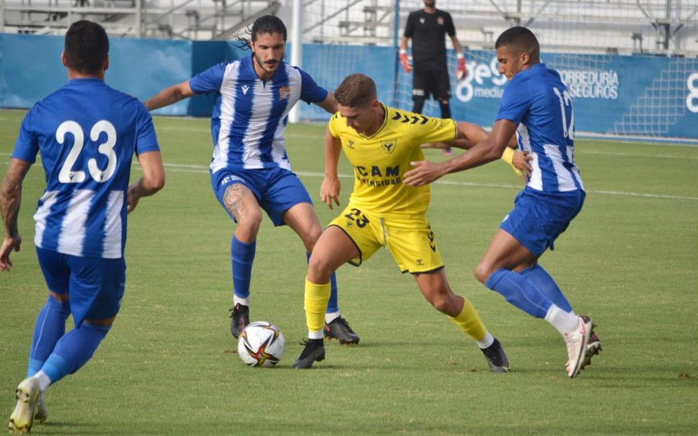 El Águilas FC empata a uno frente al UCAM Murcia CF  