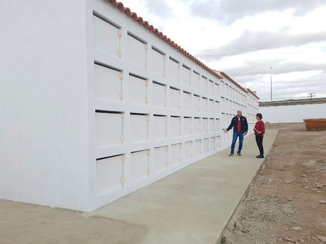 El Ayuntamiento de Águilas recepciona 108 nichos en el Cementerio Municipal