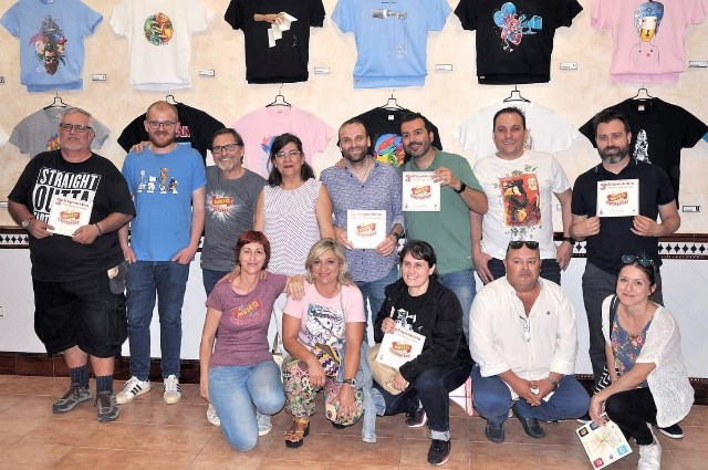 La tercera exposición de Artistas en Camiseta podrá visitarse hasta el próximo 30 de junio