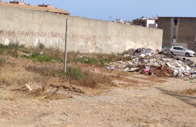 Vox Águilas lamenta que el PSOE votara en contra de su moción para limpiar y acondicionar el barrio de El Labradorcico 