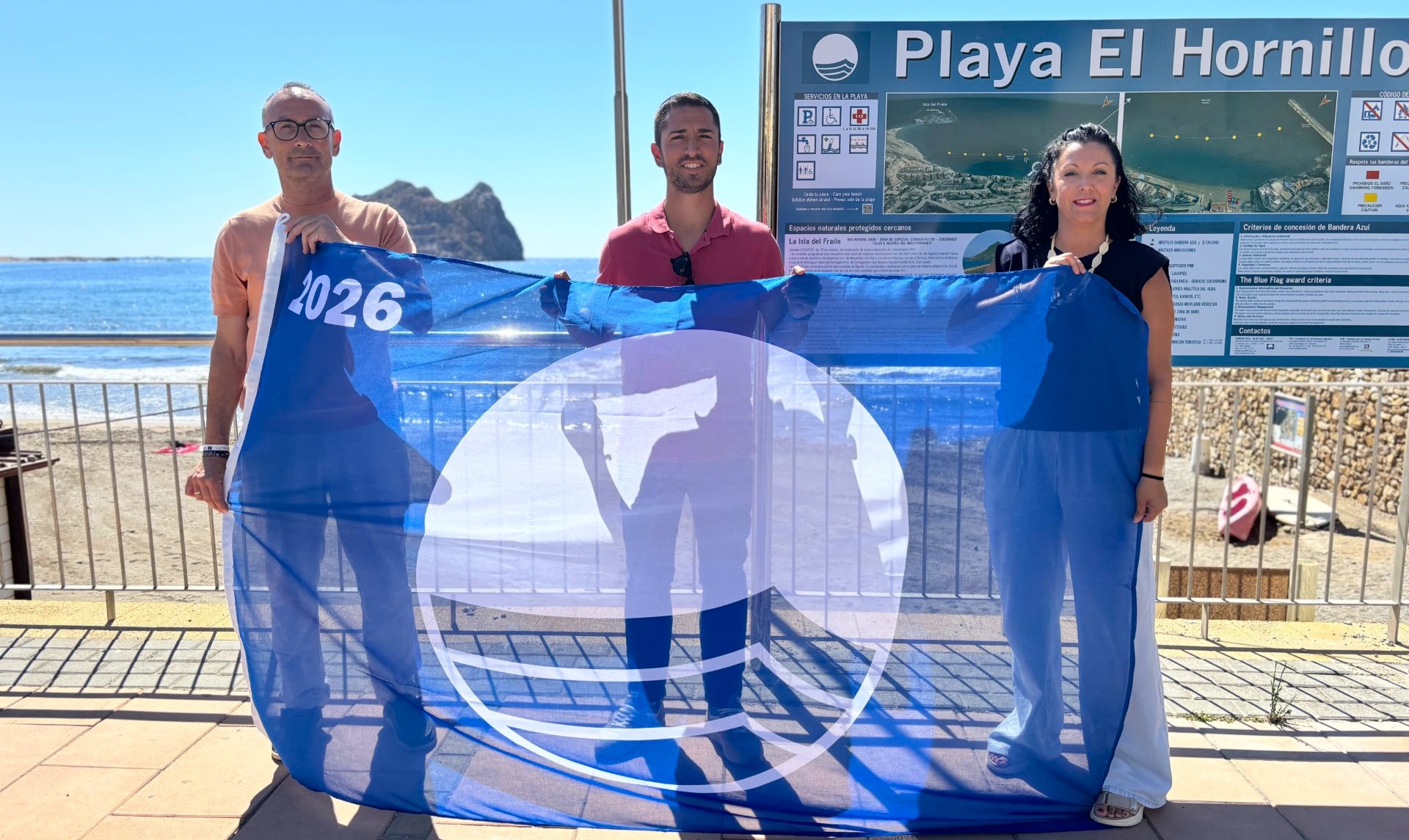 Las banderas azules ya ondean en las playas y puertos deportivos de Águilas