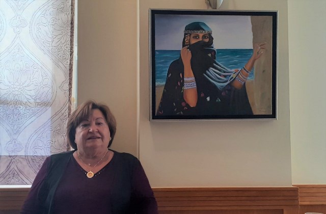 El Restaurante La Veleta acoge una exposición de Josefa Martínez Venteo homenajeando a la figura de la mujer 