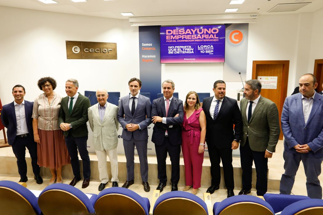 Cristóbal Casado asiste representando a Águilas en el desayuno empresarial del Movimiento #QuieroCorredor