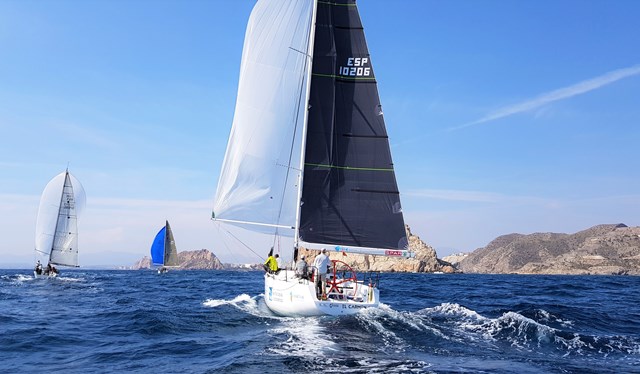 La falta de viento obliga a suspender la segunda manga de la Regata Carnaval de Águilas 