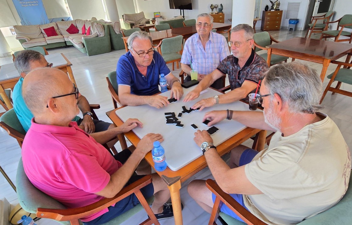 El Club Náutico de Águilas lleva a cabo la tercera edición de su Trofeo de Dominó